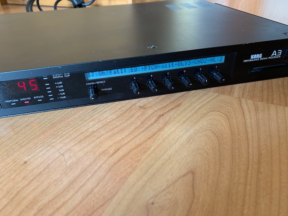 ギター KORG A3 Korg A3 Performance Signal Processor Guitar Effects Rack