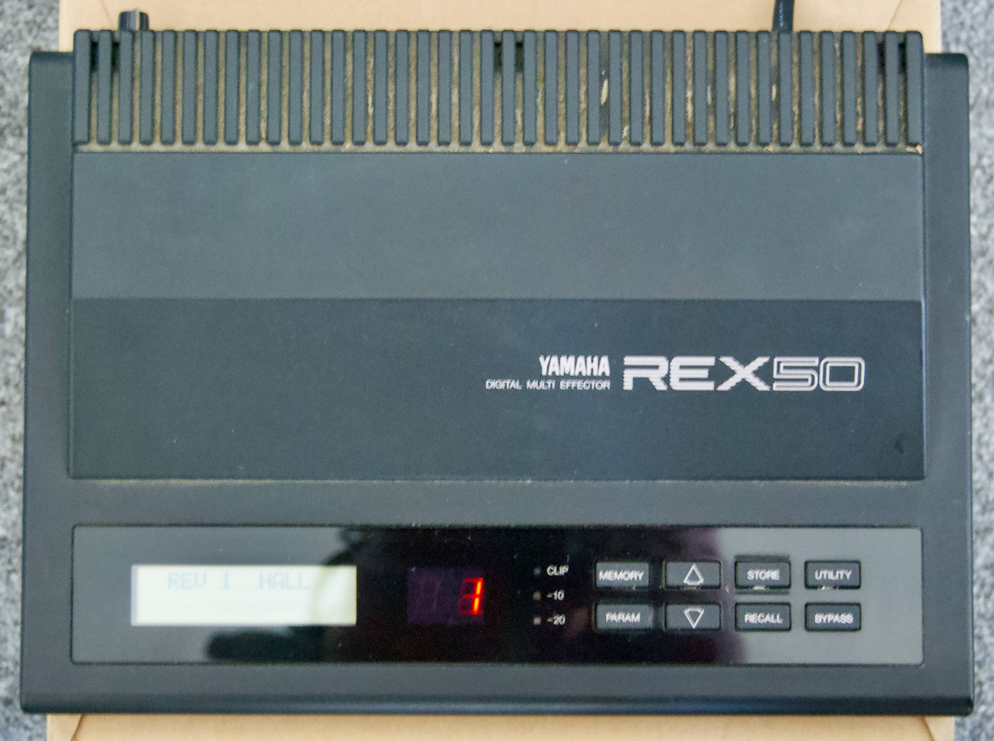 YAMAHA REX50 YAMAHA REX50 - Digital Multi Effector | Vintage 1980s