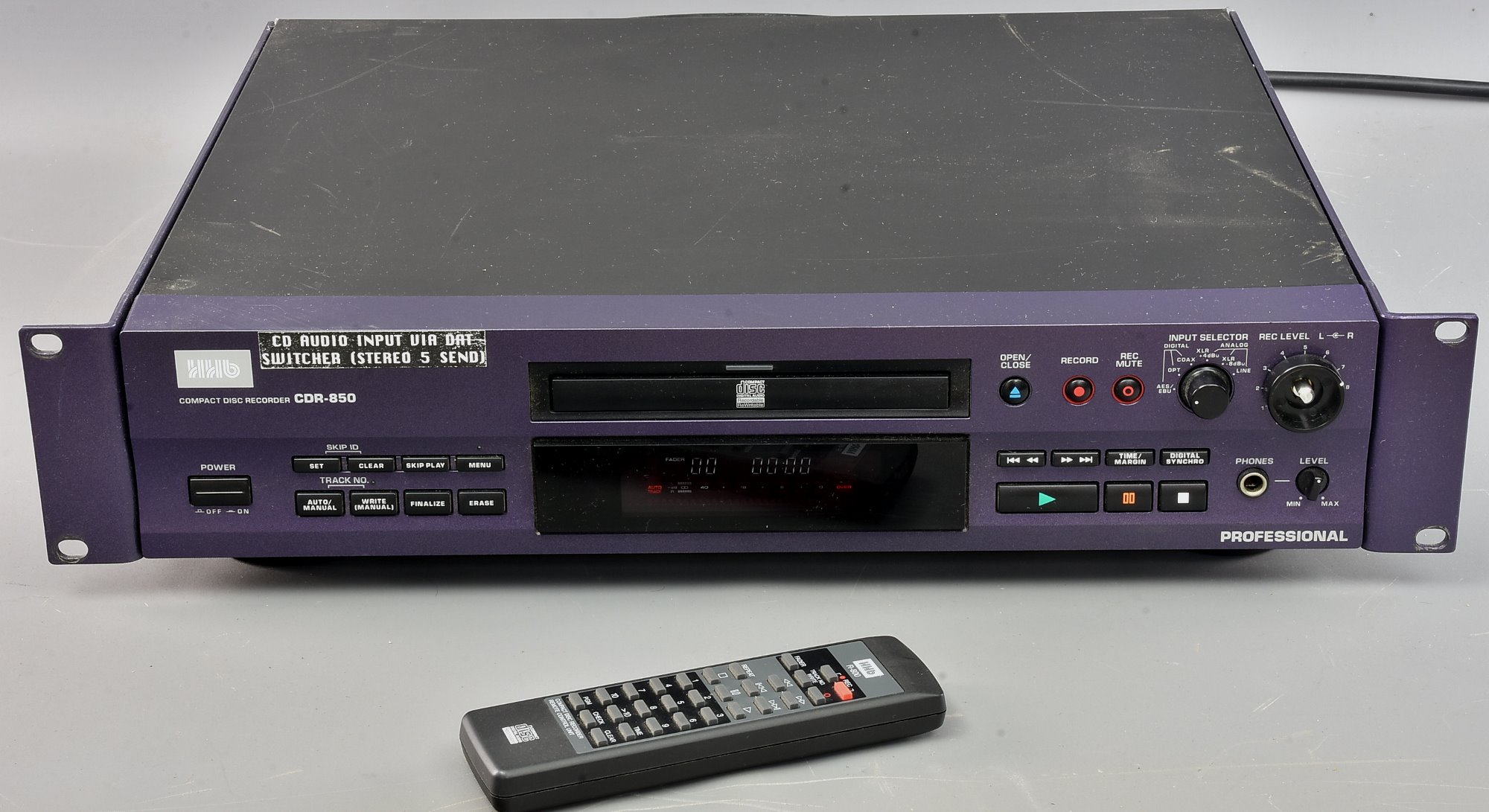 hf cd deluxe bs6 price